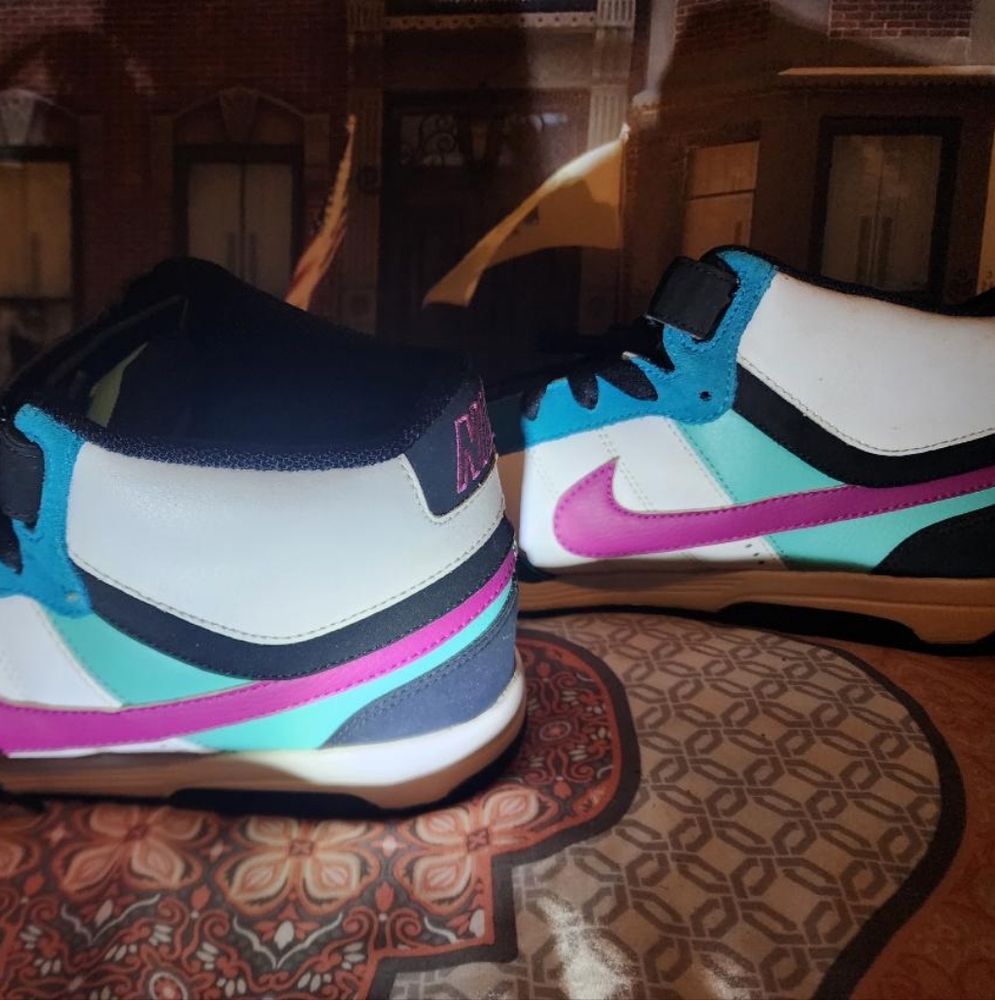 Nike 6.0 Morgans, size 10, Blue with purple - Picture 4 of 10